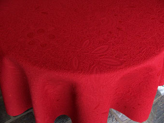 pique quilted tablecloth