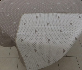 french tablecloth with bees design