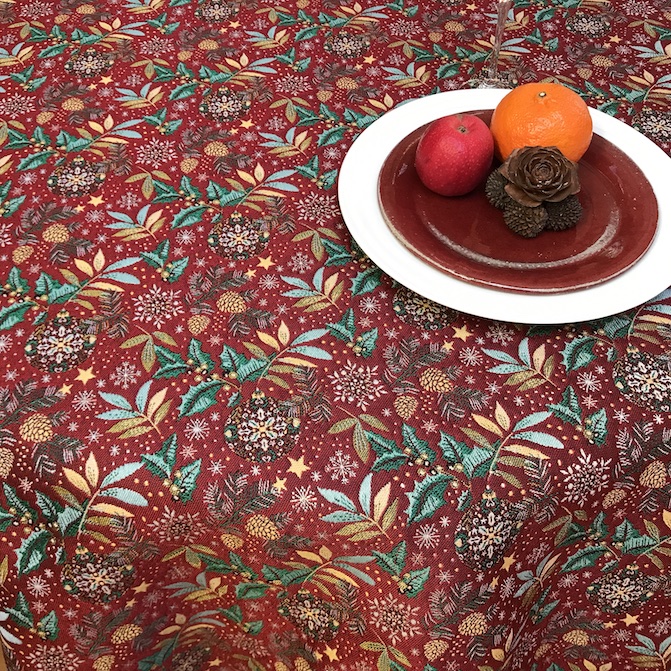 luxury green and gold Christmas tablecloth