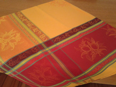 square french Jacquard tablecloth with lemon design