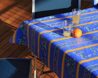 olive design tablecloth