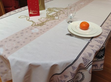 blush and beige colour coated holidays tablecloth