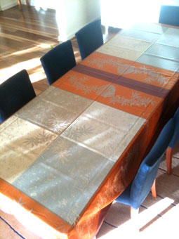 12 seater jacquard tablecloth