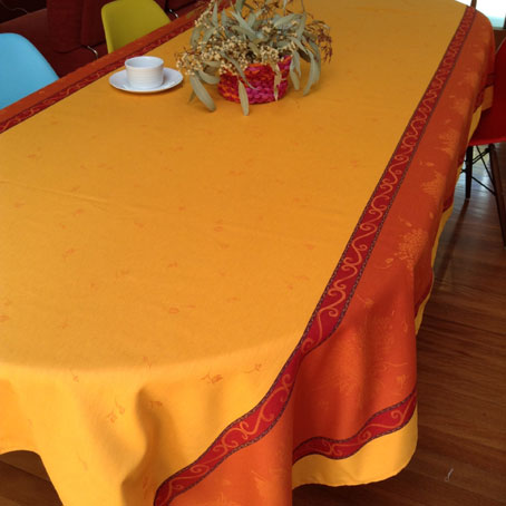 French Jacquard cotton tablecloth with lavender design