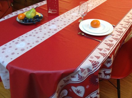 teflon treated christmas tablecloth with reindeers